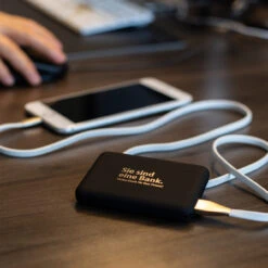 Powerbank „Sie Sind Eine Bank“ – Praktisches Mitarbeitergeschenk mit Humor -Snack Verkäufe 2024 Eigenprodukt SIE sind bank 237dDnkHHmBpcRjv