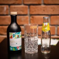 GINgle Bells Gin Geschenkset - Premium Mitarbeitergeschenke für Weihnachten 16 GINgle Bells Gin Geschenkset - Premium Mitarbeitergeschenke für Weihnachten -Snack Verkäufe 2024 WP12963 GINglebells Geschenkset 30 72231