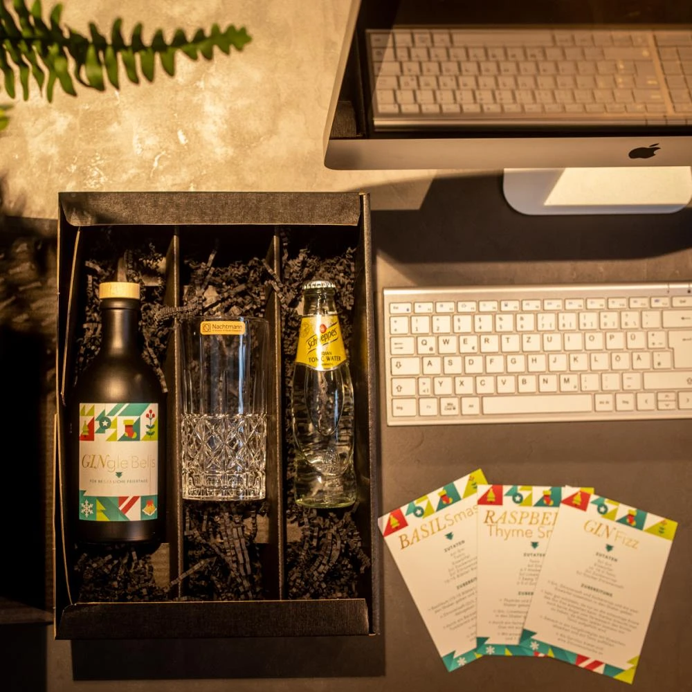 GINgle Bells Gin Geschenkset - Premium Mitarbeitergeschenke für Weihnachten 8 GINgle Bells Gin Geschenkset - Premium Mitarbeitergeschenke für Weihnachten – Bild 8