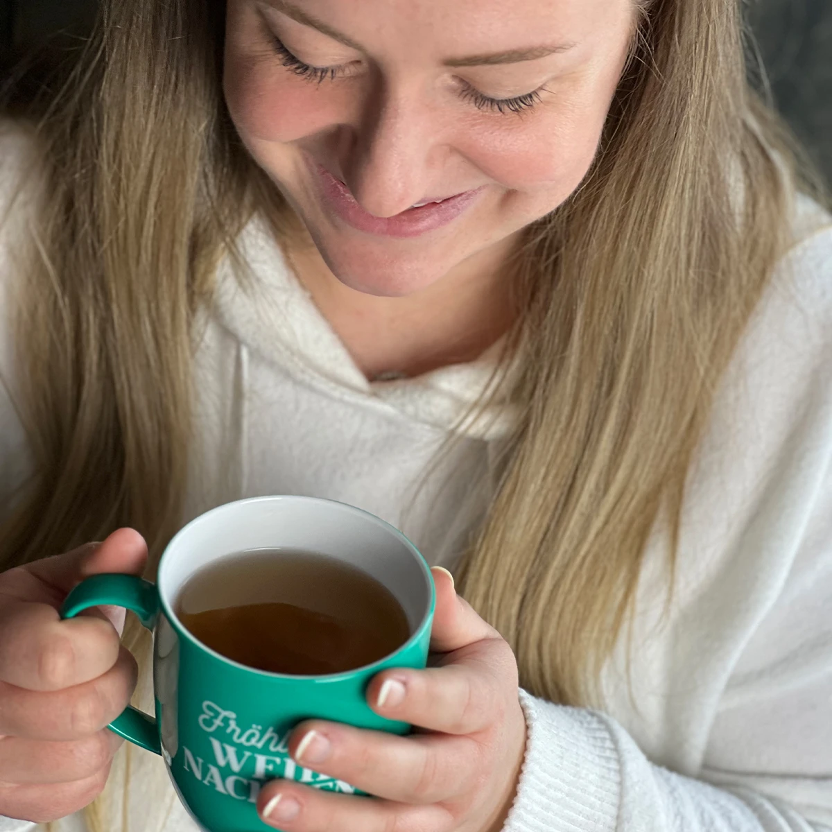 Weihnachtstasse 'Fröhliche Weihnachten' - Perfektes Mitarbeitergeschenk 7 Weihnachtstasse 'Fröhliche Weihnachten' - Perfektes Mitarbeitergeschenk – Bild 7