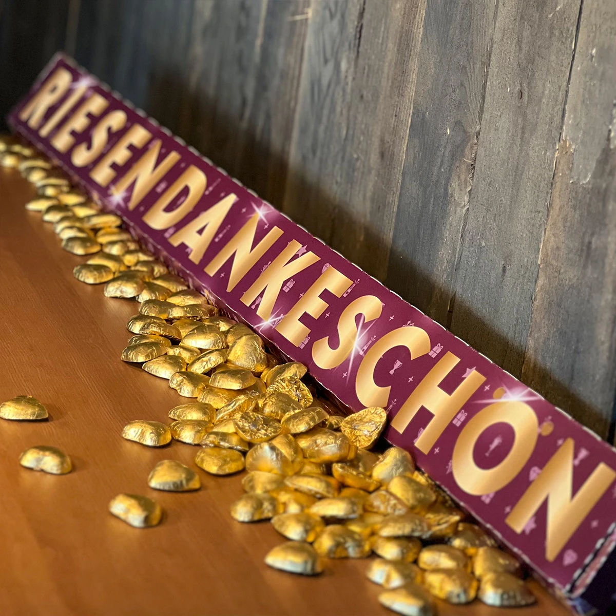 Riesen Dankeschön XXL - Lindt Herzen | Mitarbeitergeschenke | Premium Schokolade 1 Riesen Dankeschön XXL - Lindt Herzen | Mitarbeitergeschenke | Premium Schokolade