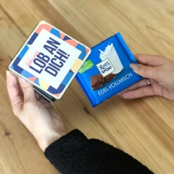 Geschenkdose 'Kleines Lob An Dich' - Ritter Sport | Mitarbeitergeschenke -Snack Verkäufe 2024 WP13176 Geschenkdose Kleines Lob an Dich Ritter Sport 1 84465