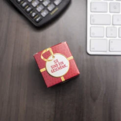 Ferrero Rocher Geschenkbox 'Sie Sind Ein Geschenk' - Premium Weihnachtsgeschenk für Mitarbeiter 9 Ferrero Rocher Geschenkbox 'Sie Sind Ein Geschenk' - Premium Weihnachtsgeschenk für Mitarbeiter -Snack Verkäufe 2024 Weihnachtsplaner 9892H6D1Dia4TMGAl