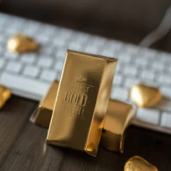 Lindt Goldbarren Du Bist Gold Wert – Premium Schokolade als Mitarbeitergeschenk -Snack Verkäufe 2024 osterprodukte 1200x1200 55YfyZw39TfSG8l